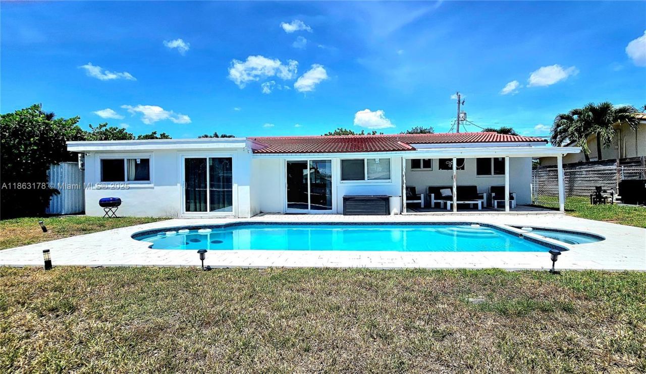 1430 NE 53rd Ct, Fort Lauderdale, FL 33334 Photo