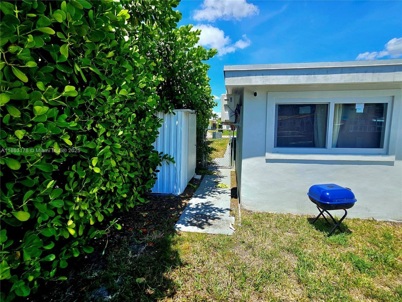 1430 NE 53rd Ct, Fort Lauderdale, FL 33334 Photo