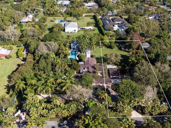 6767 SW 67th St, South Miami, FL 33143