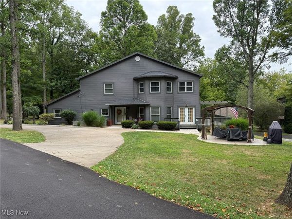 9156 Cherry Lane NE, Mineral City, OH 44656