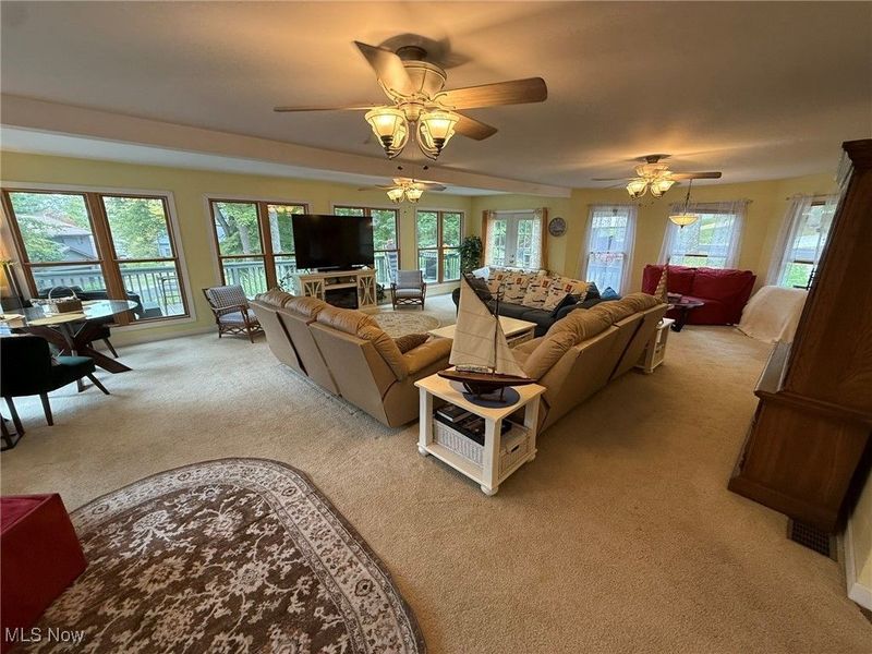 9156 Cherry Lane NE, Mineral City, OH 44656 Photo 4