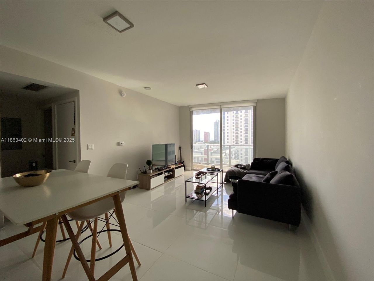 1010 SW 2 Ave, Unit 1110, Miami, FL 33130 Photo