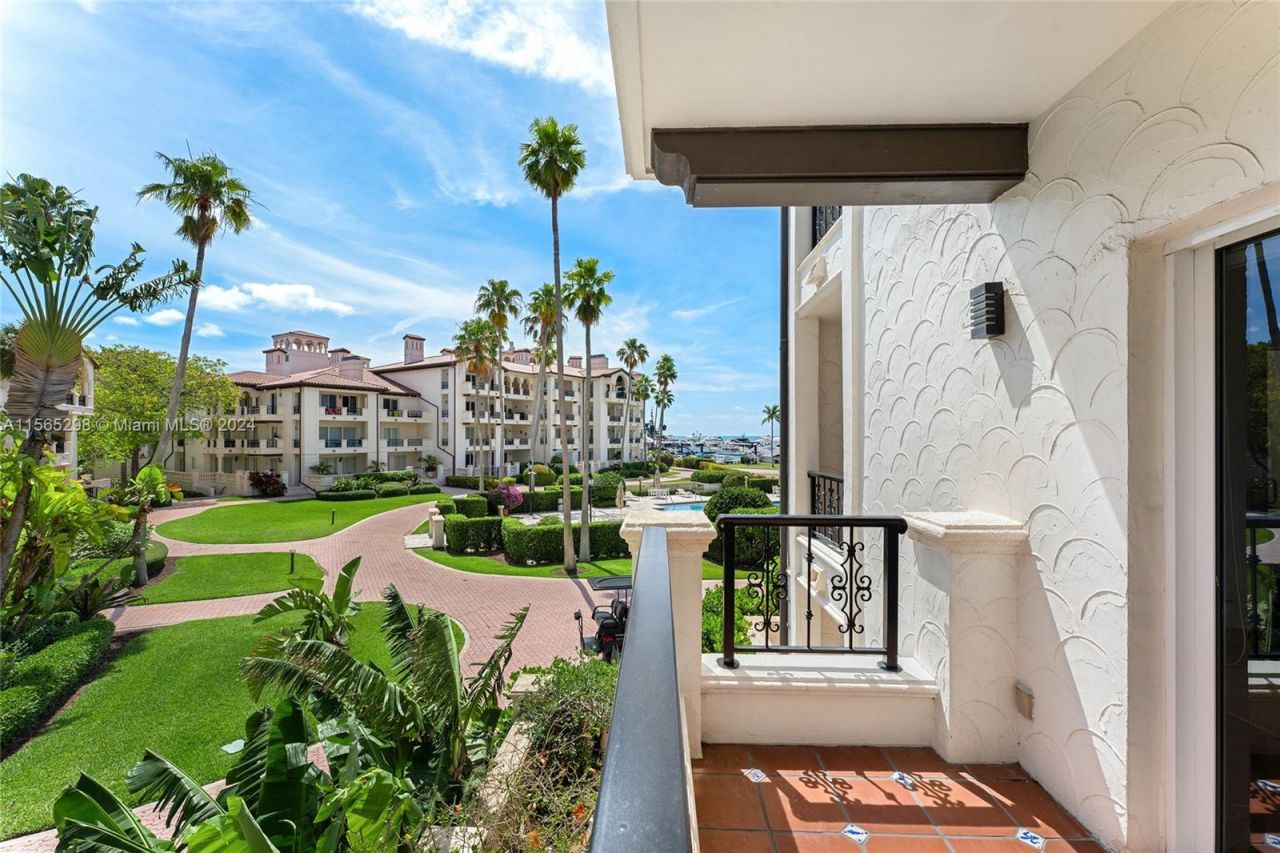 2221 Fisher Island Dr, Unit 3201, Miami Beach, FL 33109 Photo
