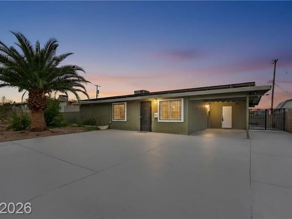 1724 Palora Avenue, Las Vegas, NV 89169