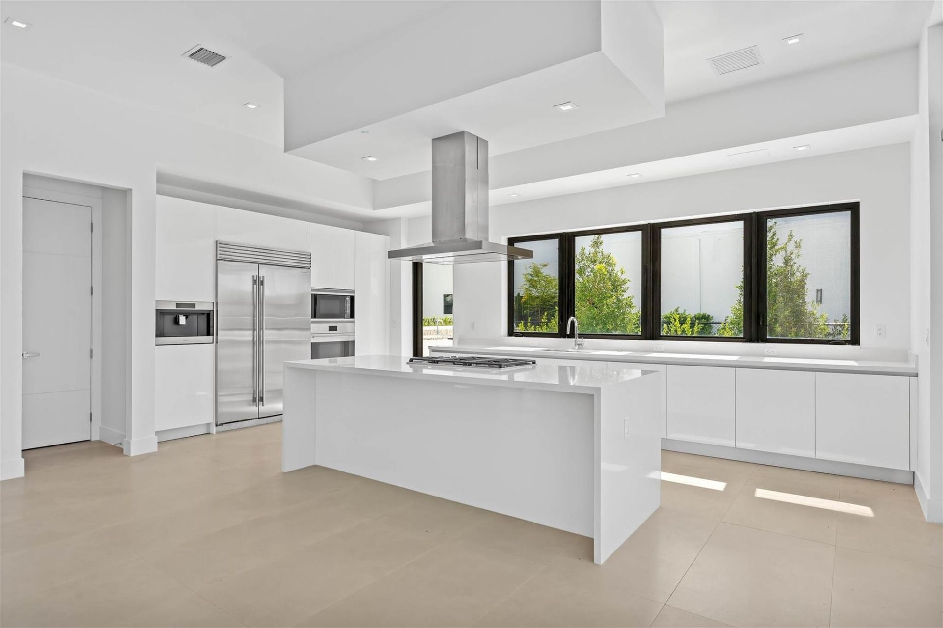 16722 S Botaniko Drive, Weston, FL 33326 Photo