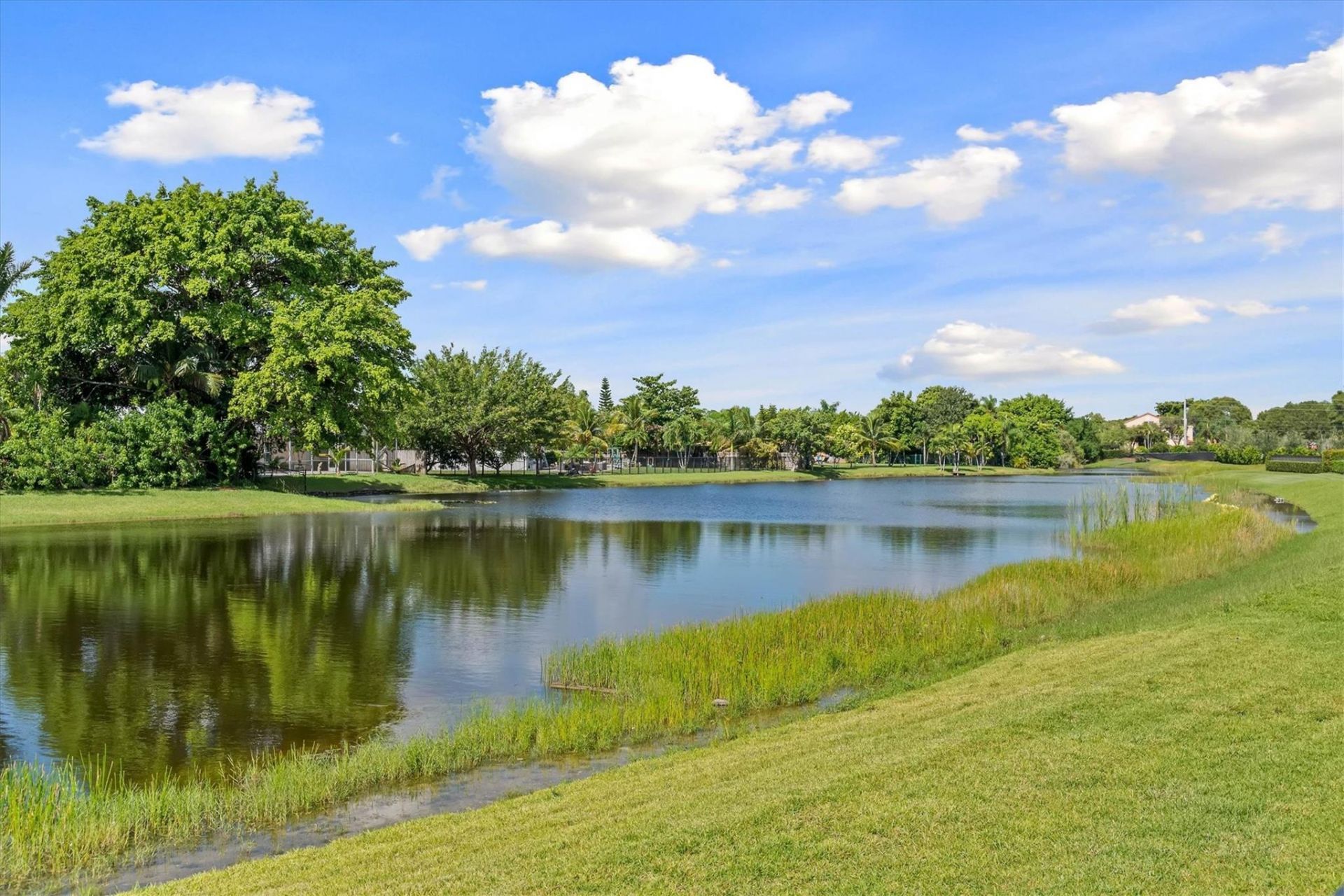 16722 S Botaniko Drive, Weston, FL 33326 Photo