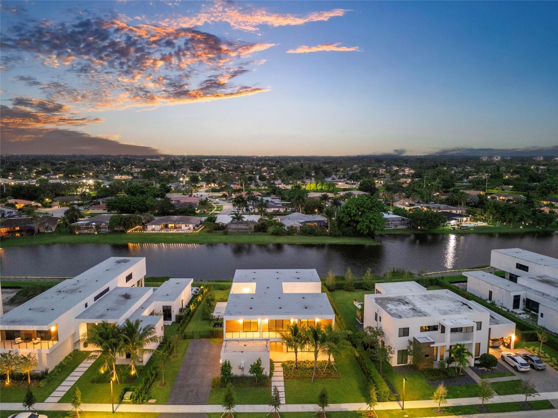 16722 S Botaniko Drive, Weston, FL 33326 Photo