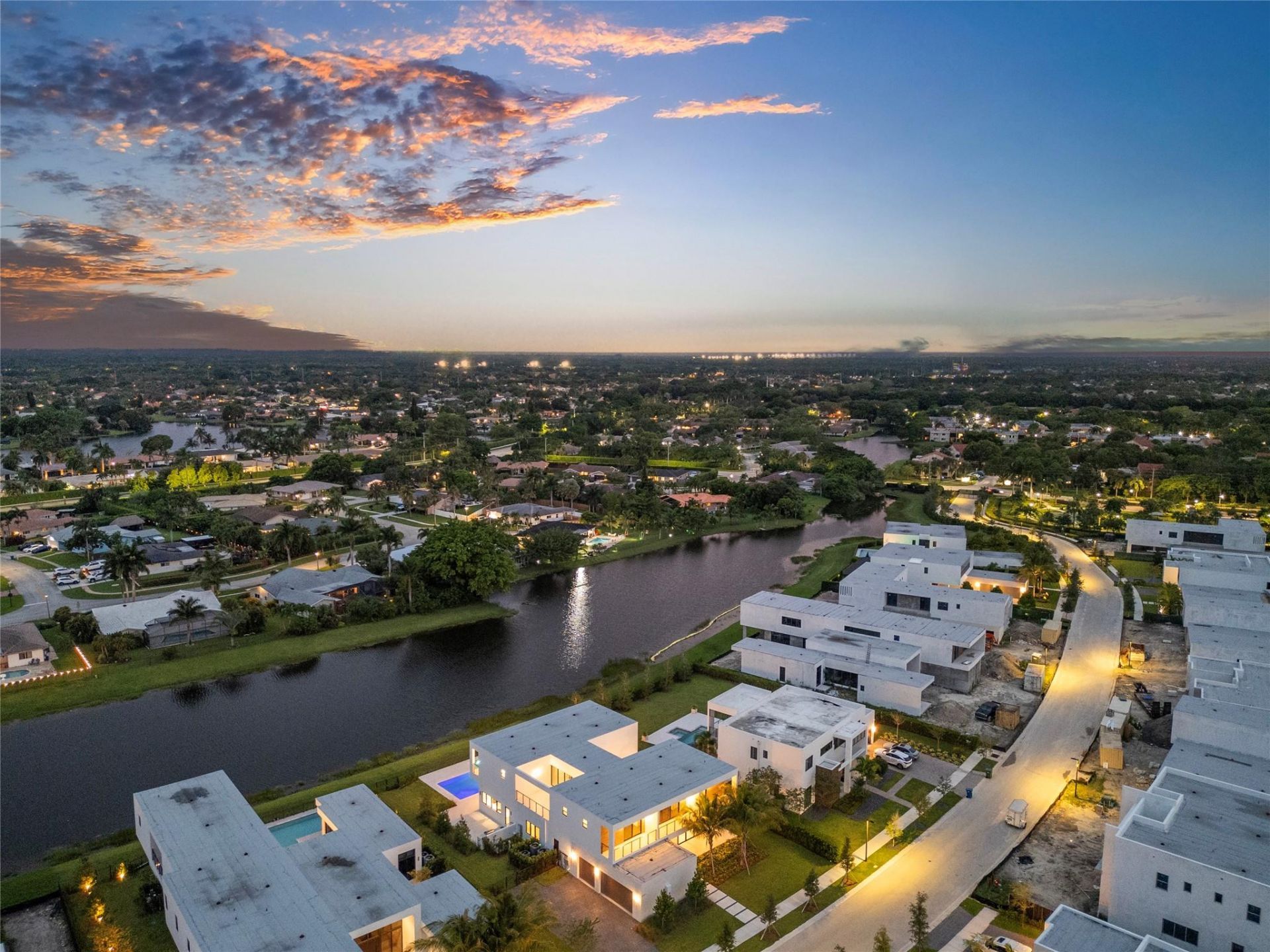 16722 S Botaniko Drive, Weston, FL 33326 Photo