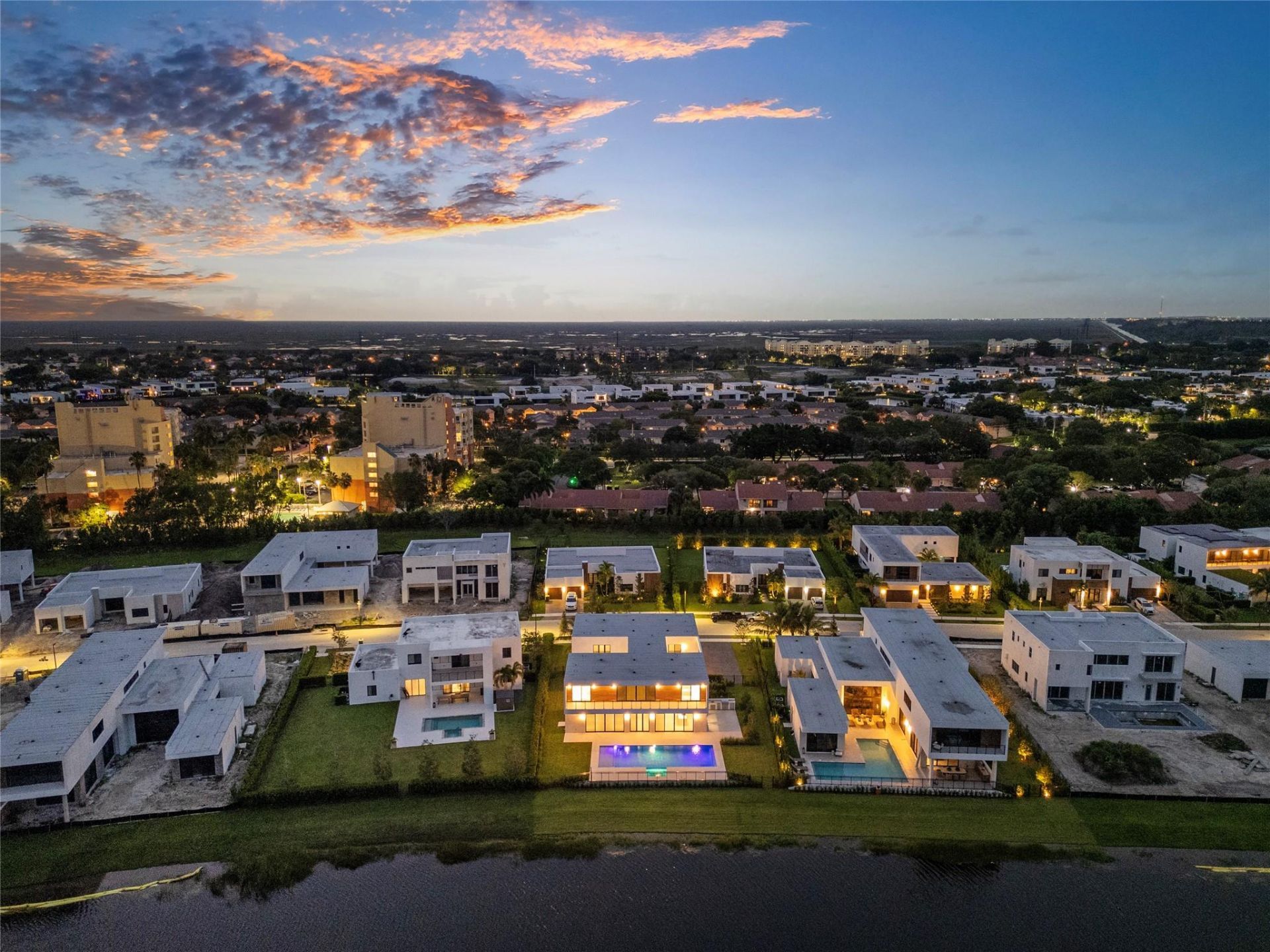 16722 S Botaniko Drive, Weston, FL 33326 Photo