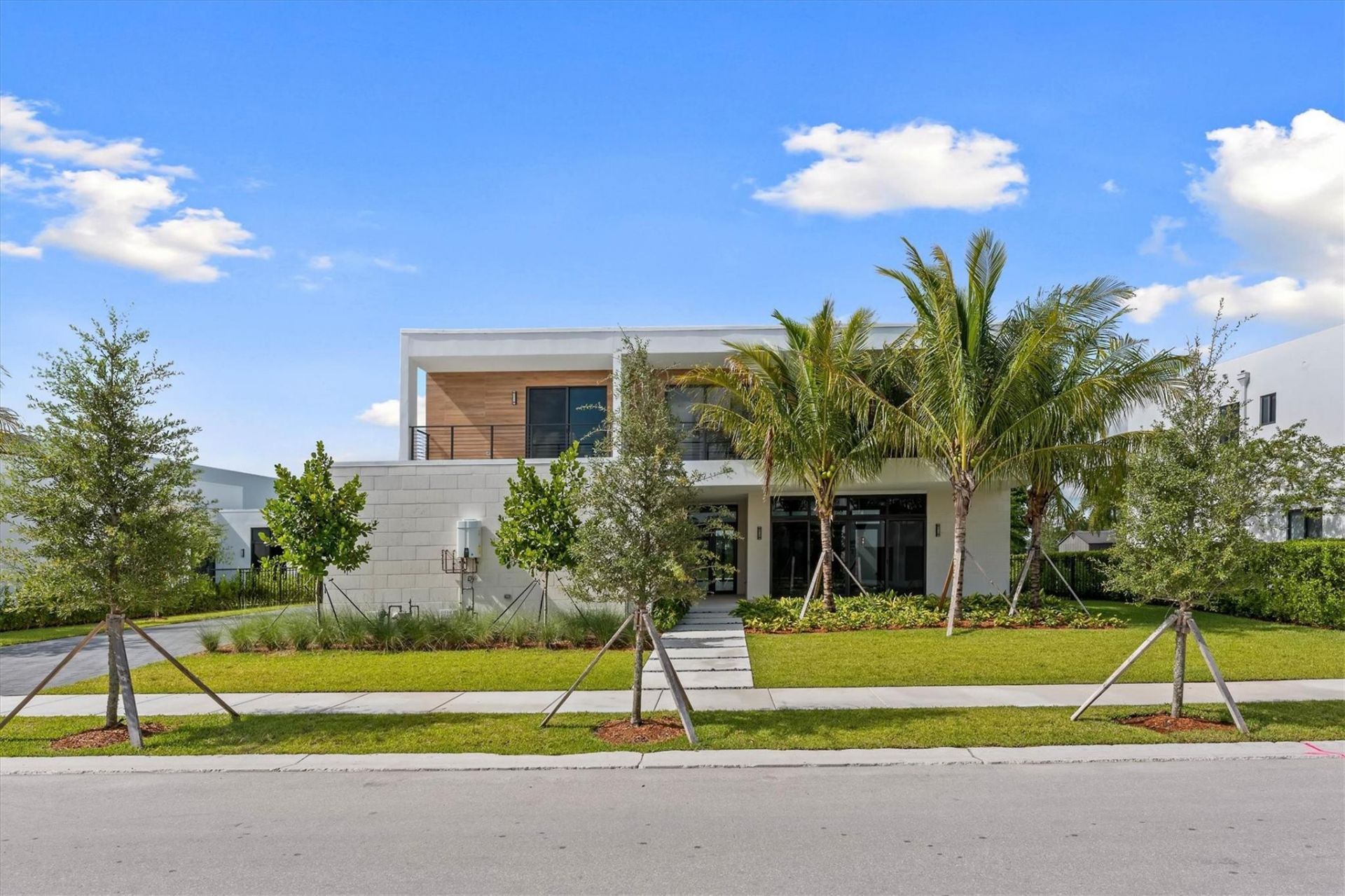 16722 S Botaniko Drive, Weston, FL 33326 Photo