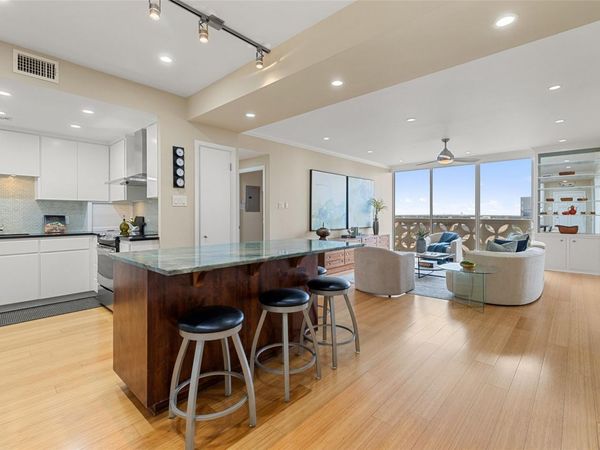 1801 Lavaca ST, Unit 13EF, Austin, TX 78701