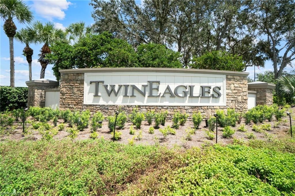 11242 Five Oaks Ln, Naples, FL 34120 Photo