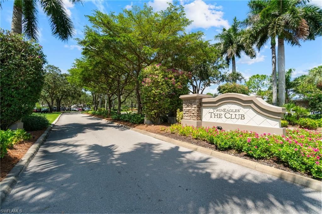 11242 Five Oaks Ln, Naples, FL 34120 Photo