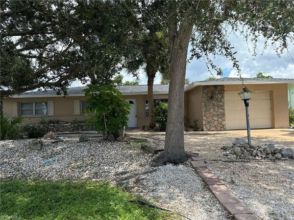 78 Rotonda CIR, ROTONDA WEST, FL 33947