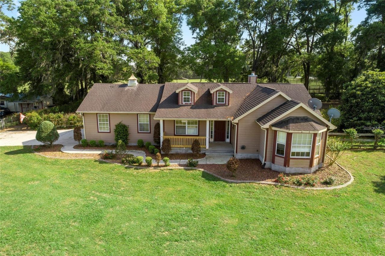 20530 SW 5th Place, Dunnellon, FL 34431 Photo