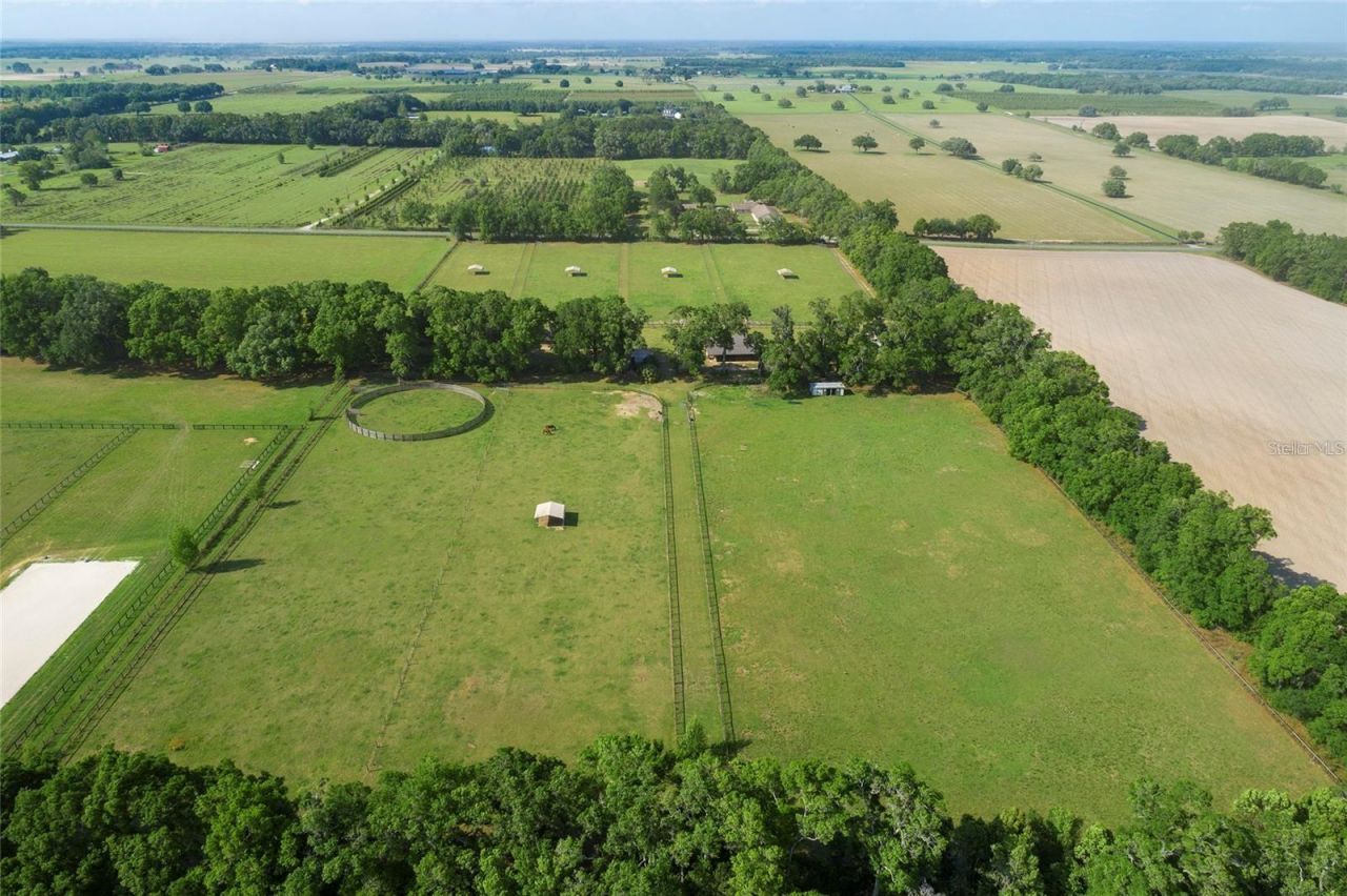 20530 SW 5th Place, Dunnellon, FL 34431 Photo