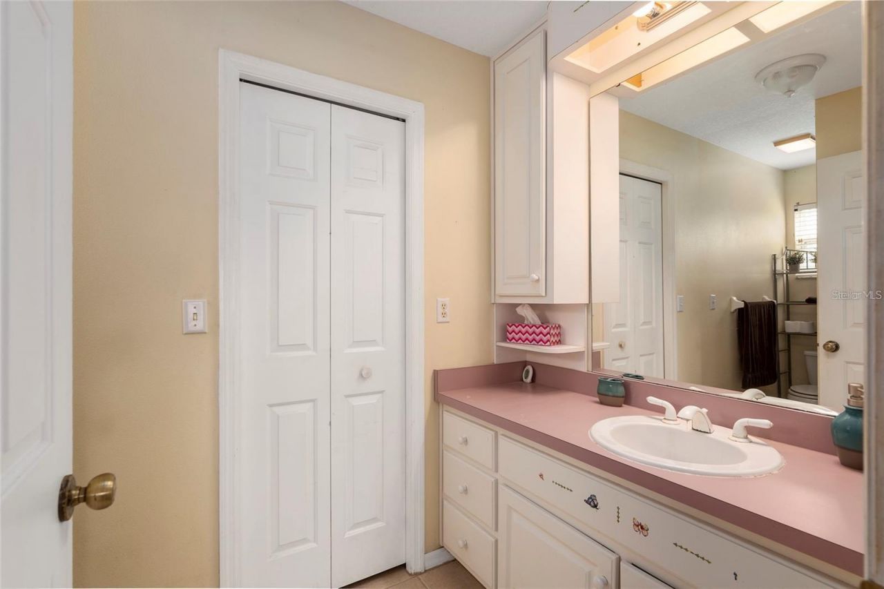 20530 SW 5th Place, Dunnellon, FL 34431 Photo