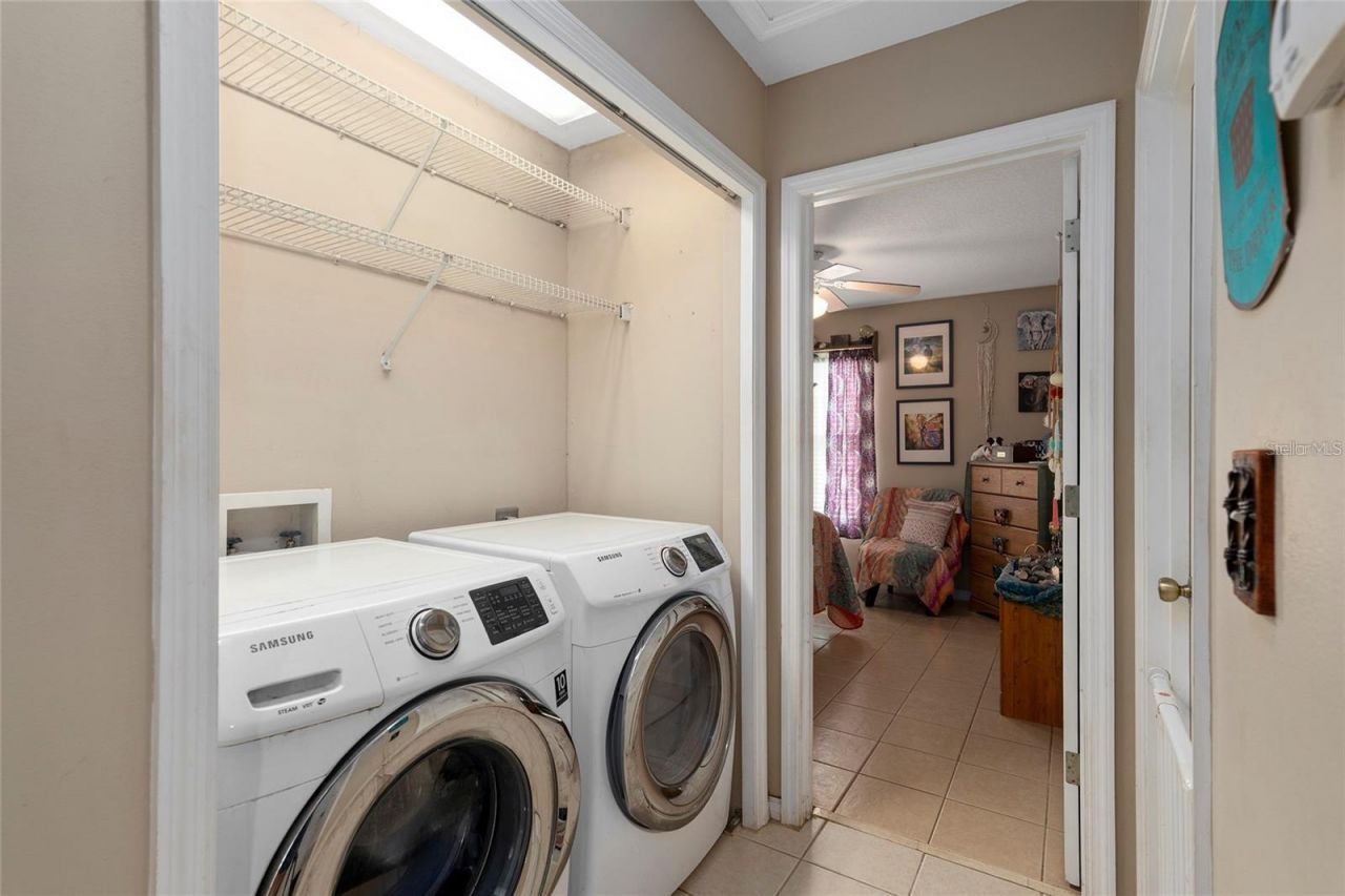 20530 SW 5th Place, Dunnellon, FL 34431 Photo