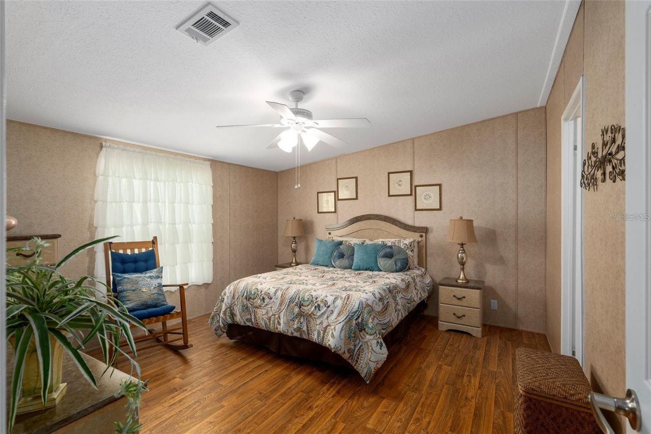 20530 SW 5th Place, Dunnellon, FL 34431 Photo