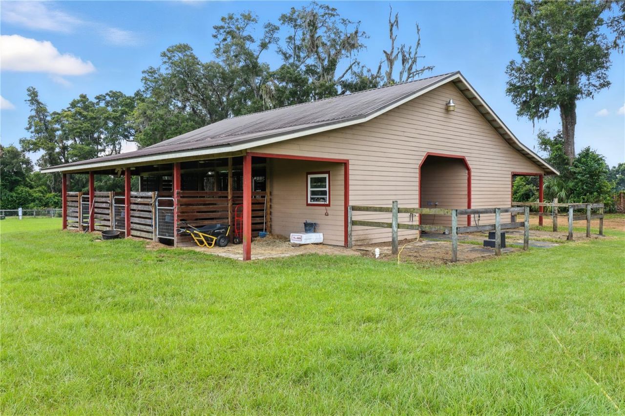 20530 SW 5th Place, Dunnellon, FL 34431 Photo