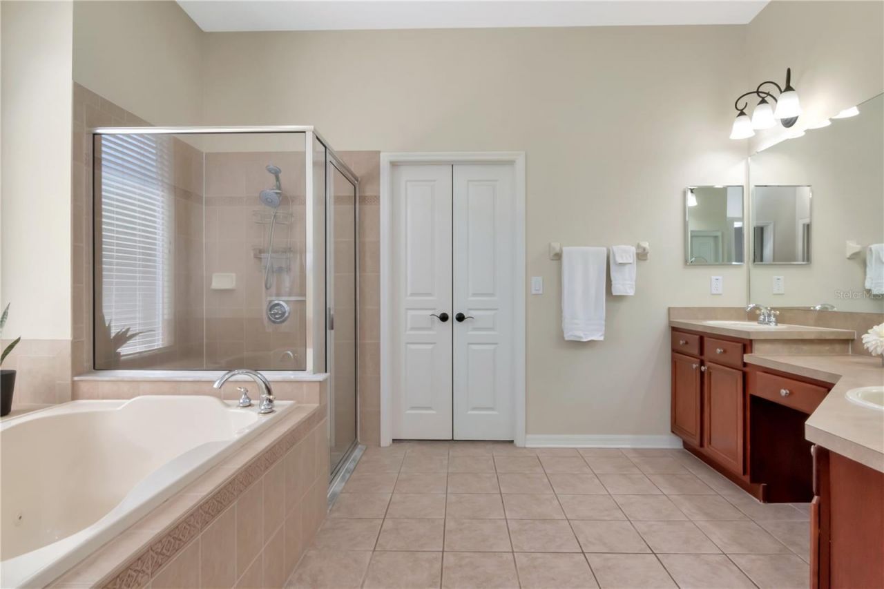 7204 Derwent Glen Circle, Land O Lakes, FL 34637 Photo