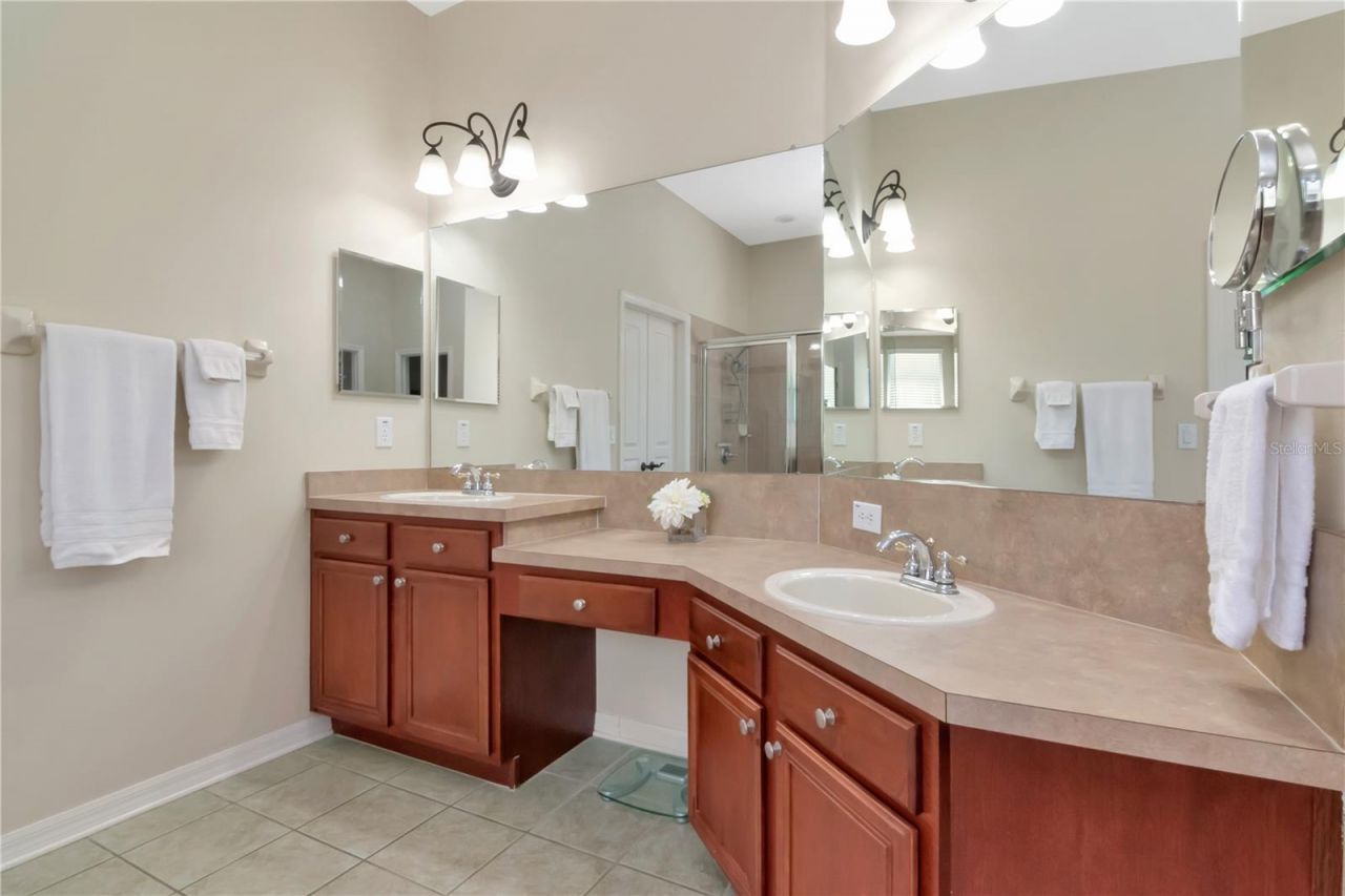 7204 Derwent Glen Circle, Land O Lakes, FL 34637 Photo