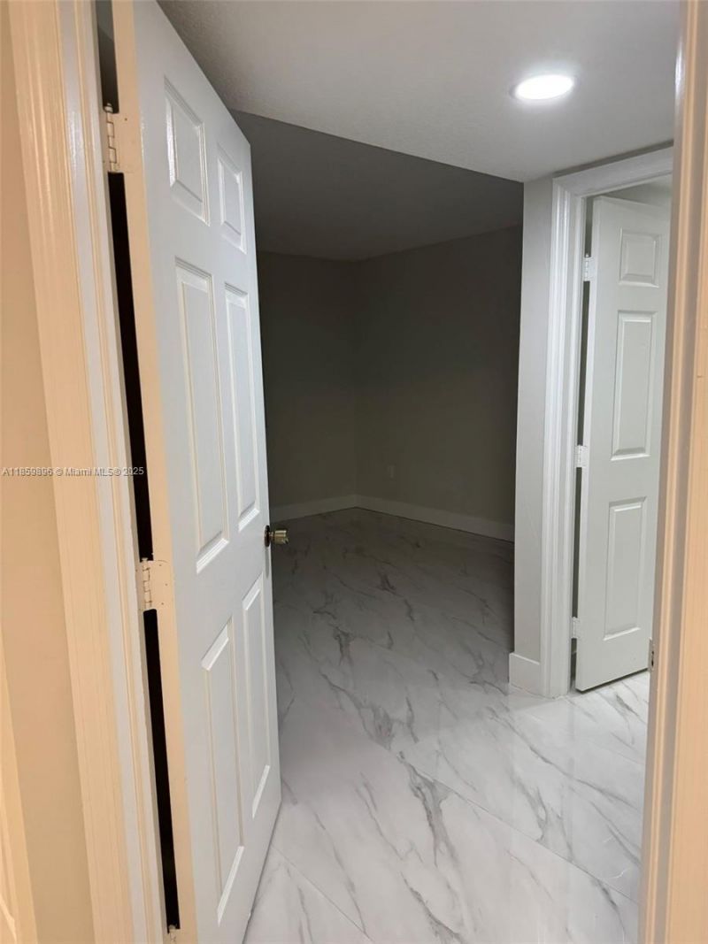 Please Call For Address, Unit 103, Pembroke Pines, FL 33024 Photo