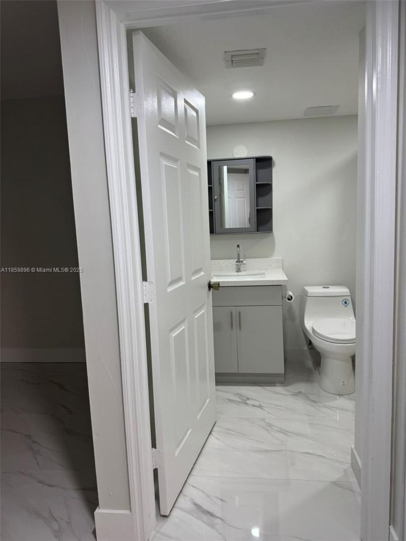 Please Call For Address, Unit 103, Pembroke Pines, FL 33024 Photo