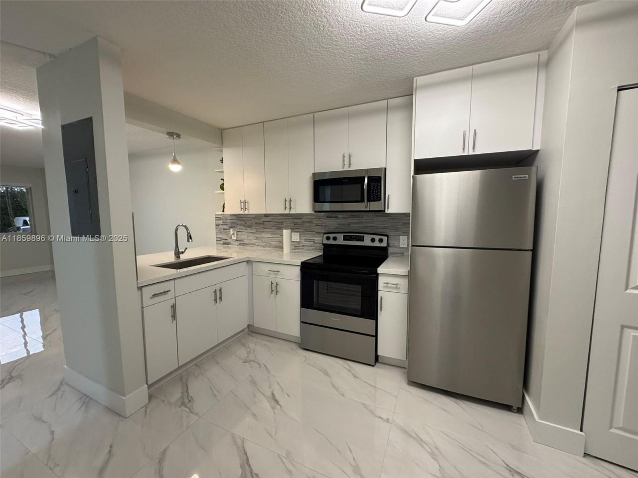 Please Call For Address, Unit 103, Pembroke Pines, FL 33024 Photo