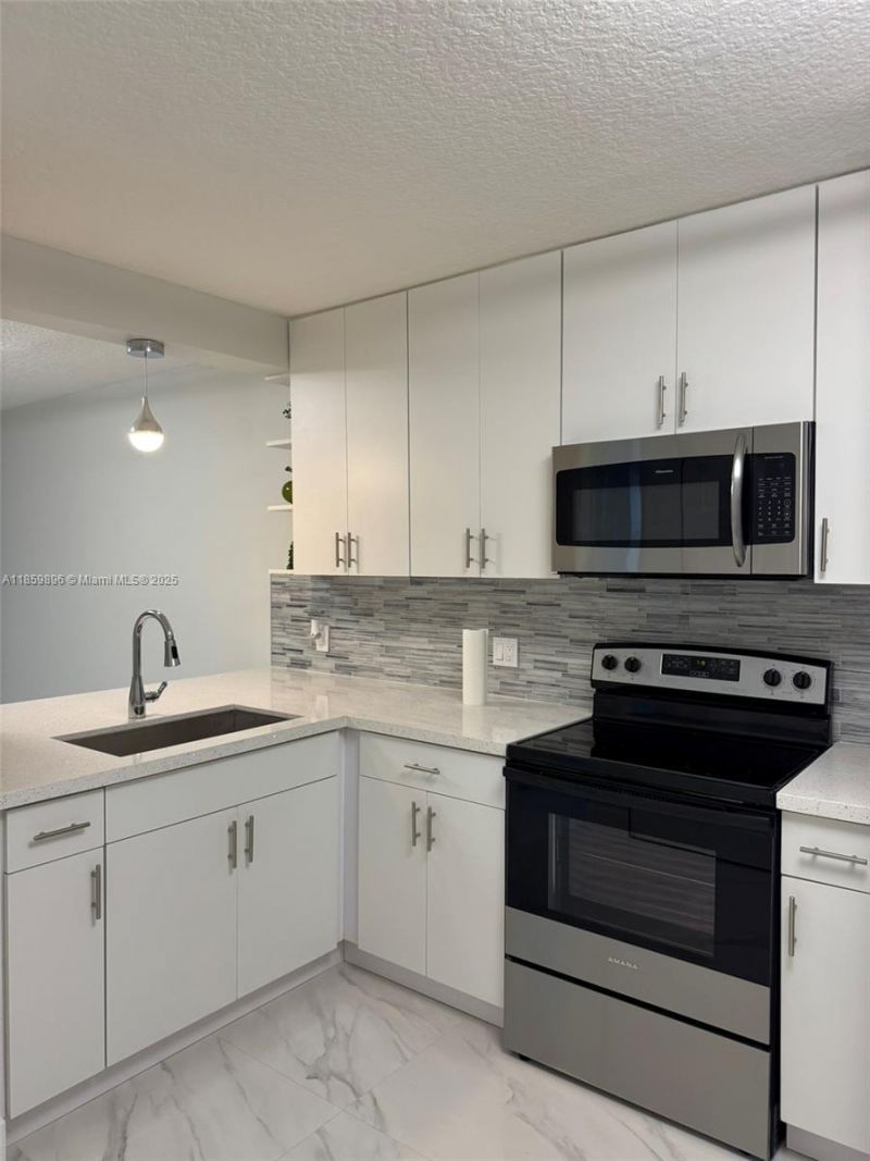 Please Call For Address, Unit 103, Pembroke Pines, FL 33024 Photo