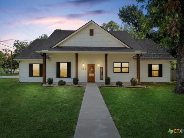 306 Eagle Drive, Eddy, TX 76524