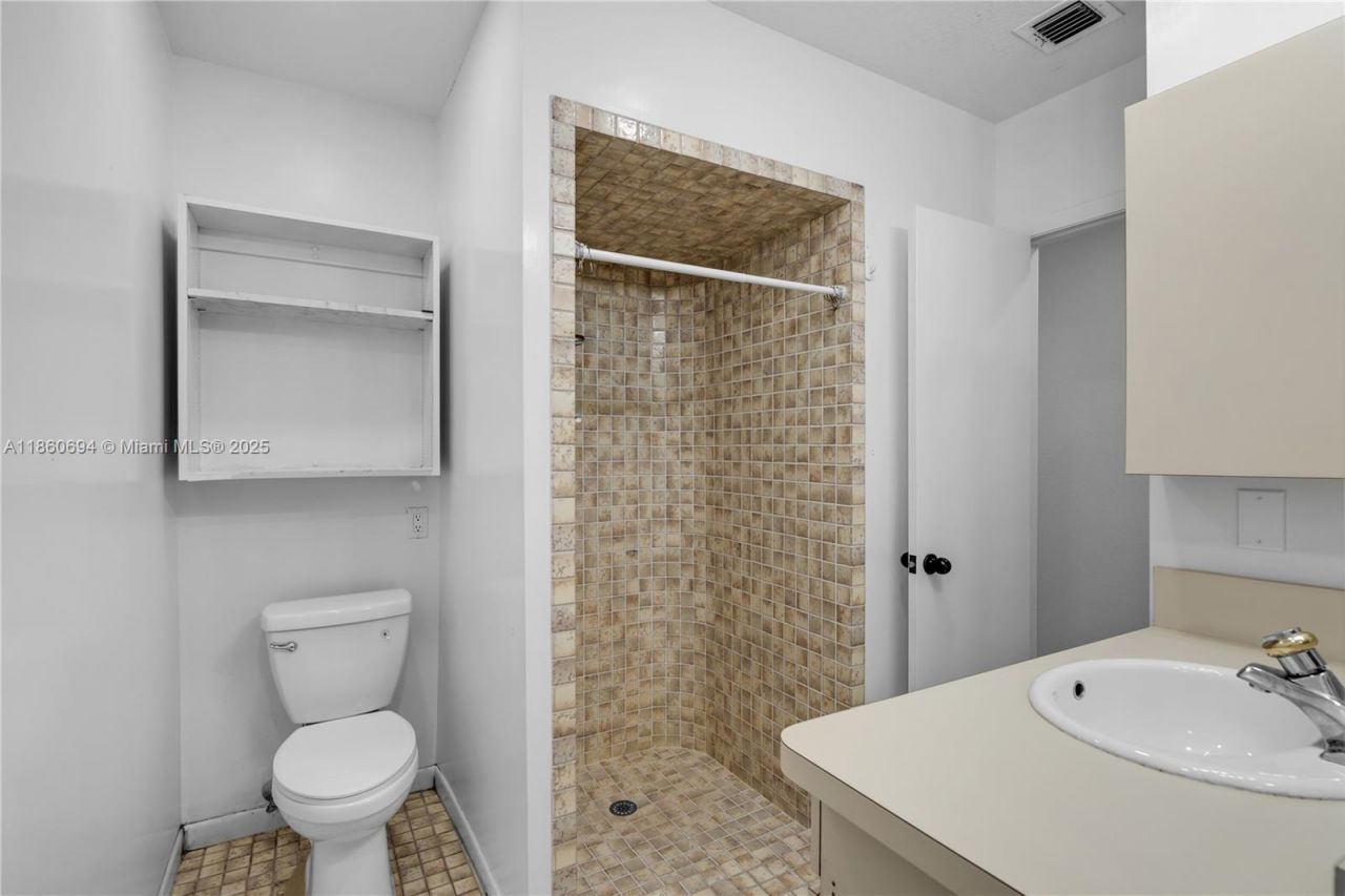 21320 SW 224th St, Miami, FL 33170 Photo