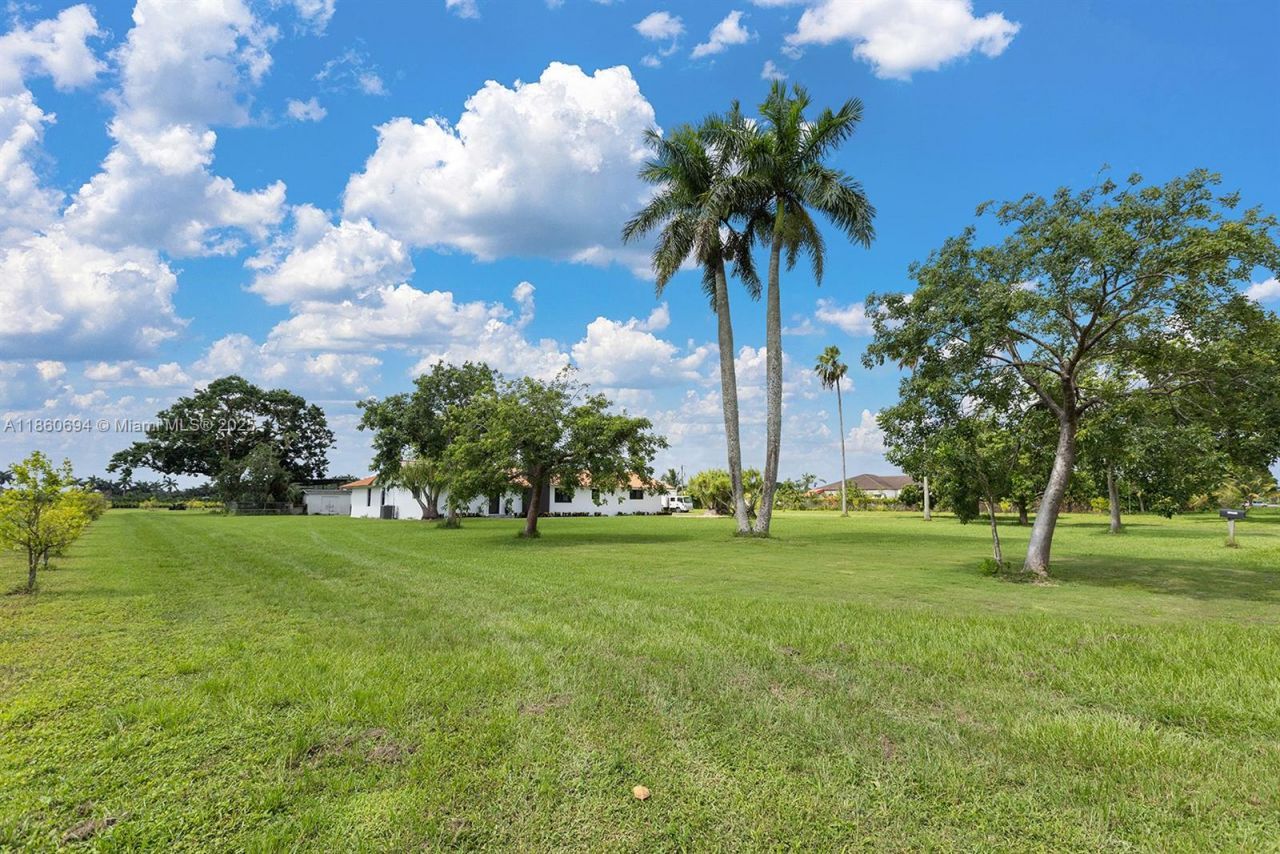21320 SW 224th St, Miami, FL 33170 Photo