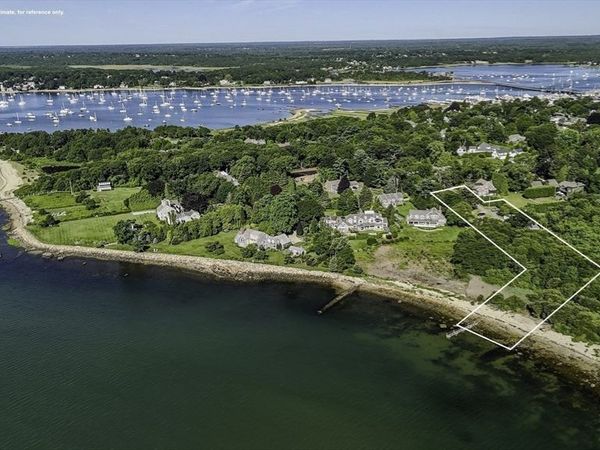 23 High Street, Dartmouth, MA 02748