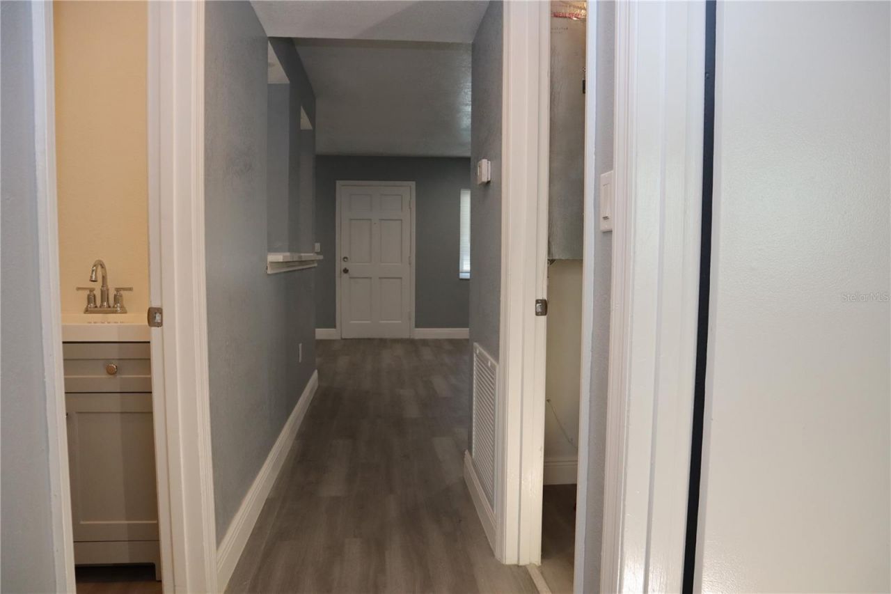 350 79th Avenue N, Unit 236, Saint Petersburg, FL 33702 Photo