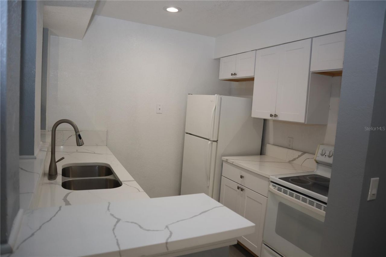 350 79th Avenue N, Unit 236, Saint Petersburg, FL 33702 Photo