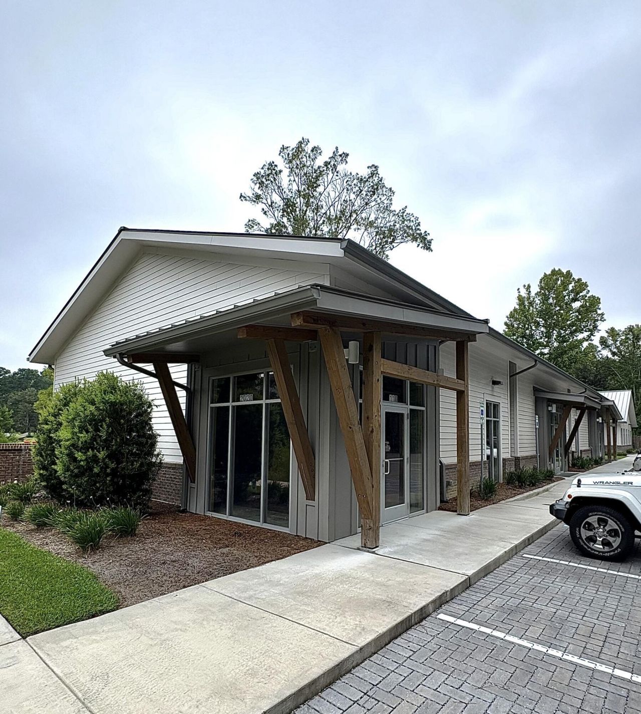 2947 Maybank Highway Photo 4