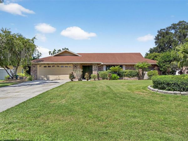 1903 COUNTRY CLUB COURT, PLANT CITY, FL 33566