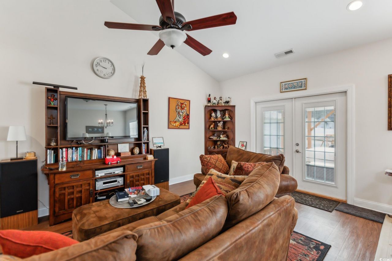 607 Garden Ave. Photo 10