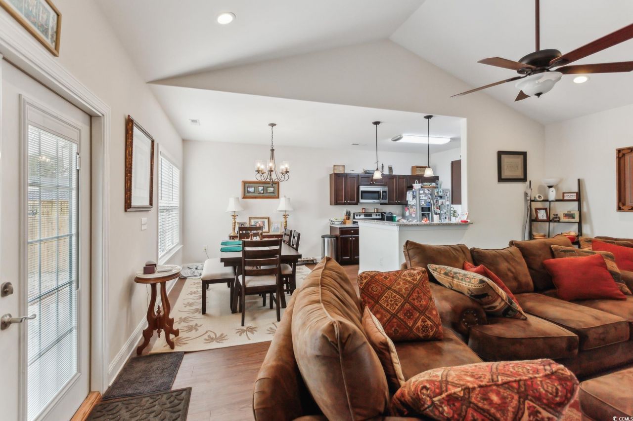 607 Garden Ave. Photo 7