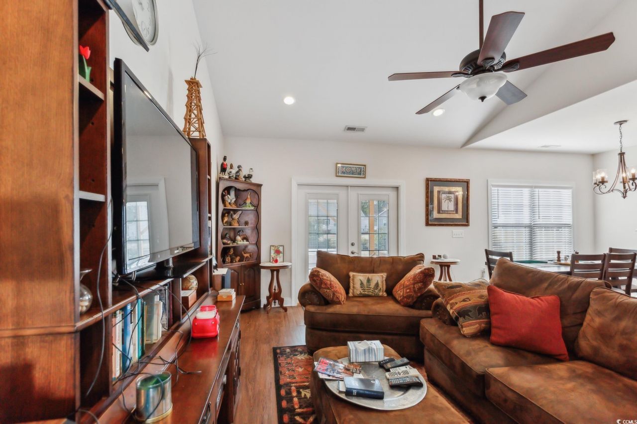 607 Garden Ave. Photo 9