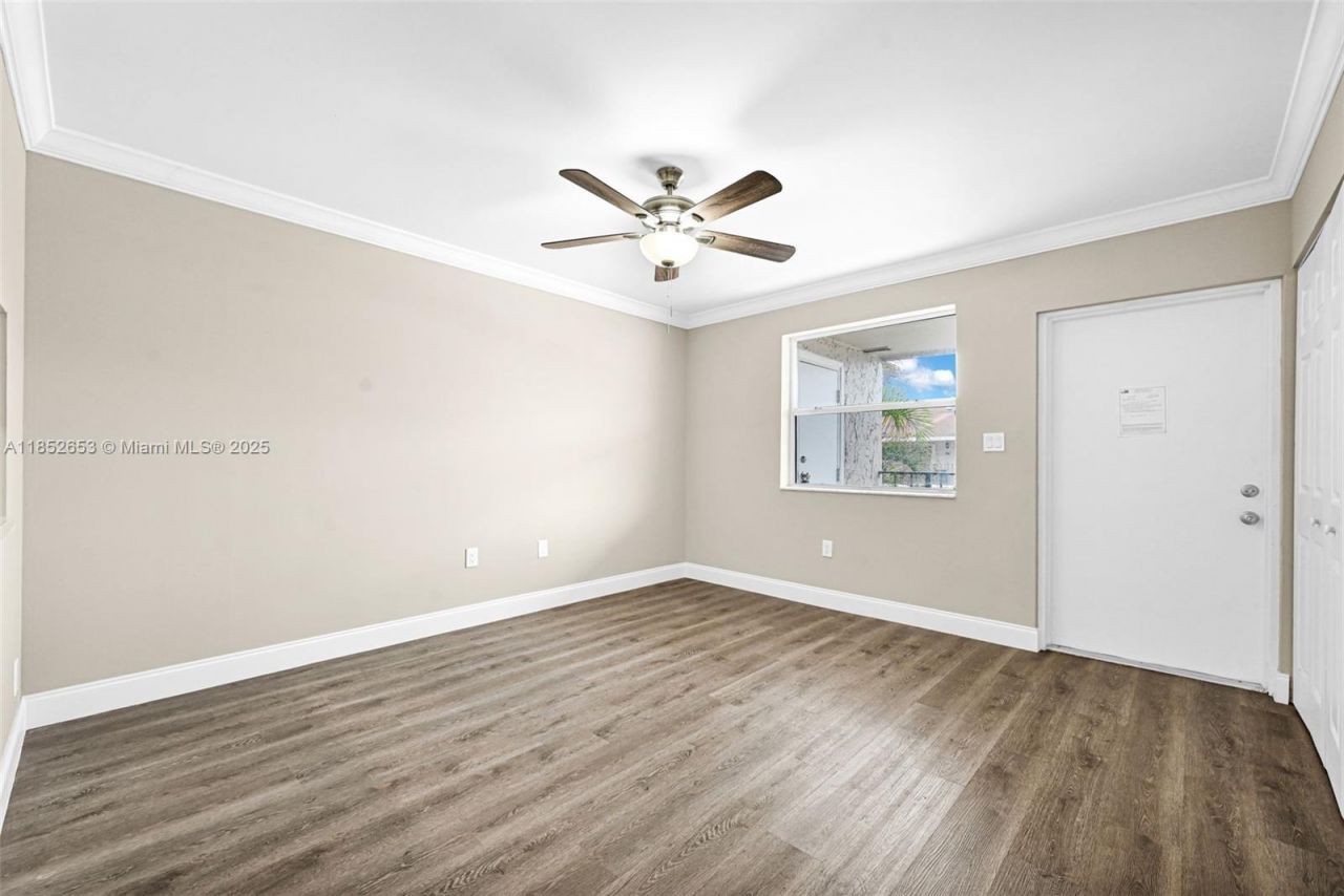 15655 SW 82nd Cir Ln, Unit 5-12, Miami, FL 33193 Photo