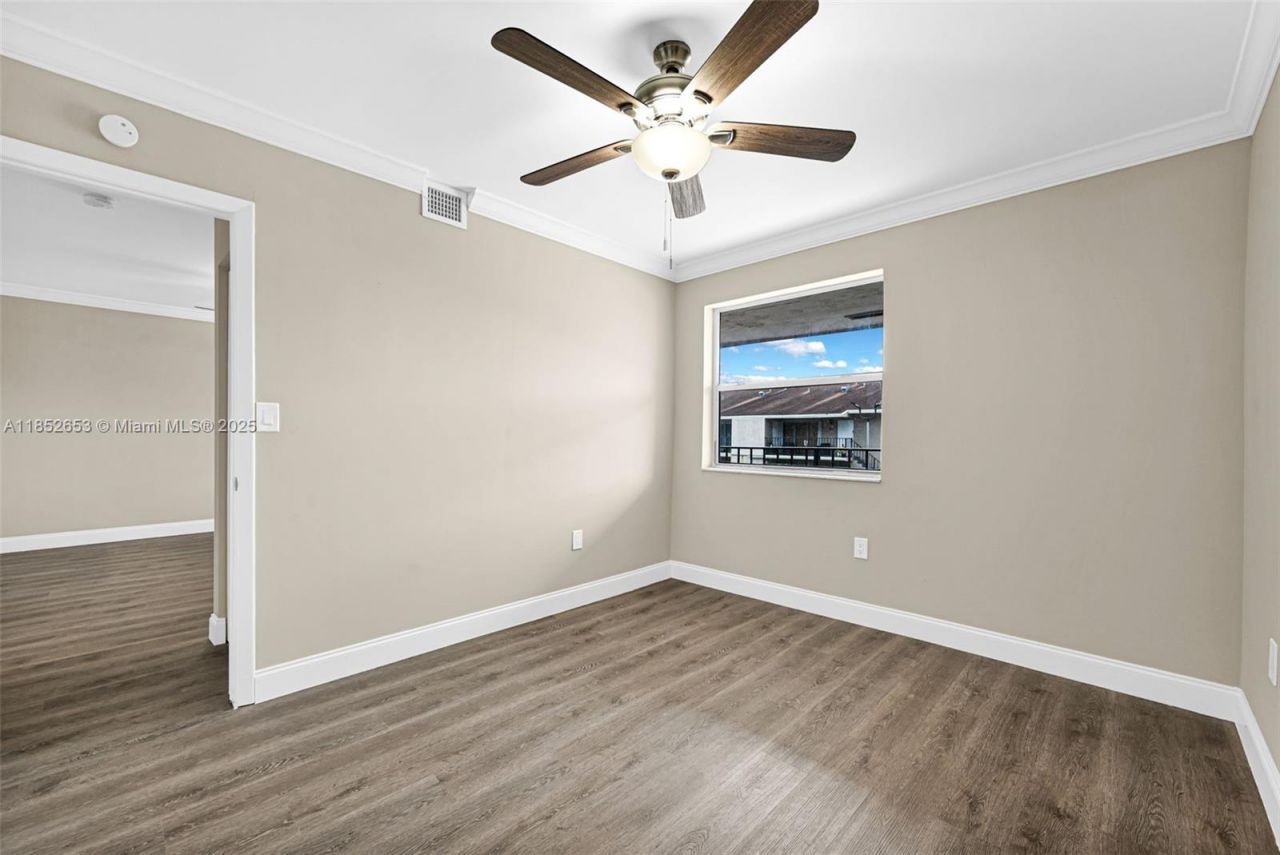 15655 SW 82nd Cir Ln, Unit 5-12, Miami, FL 33193 Photo