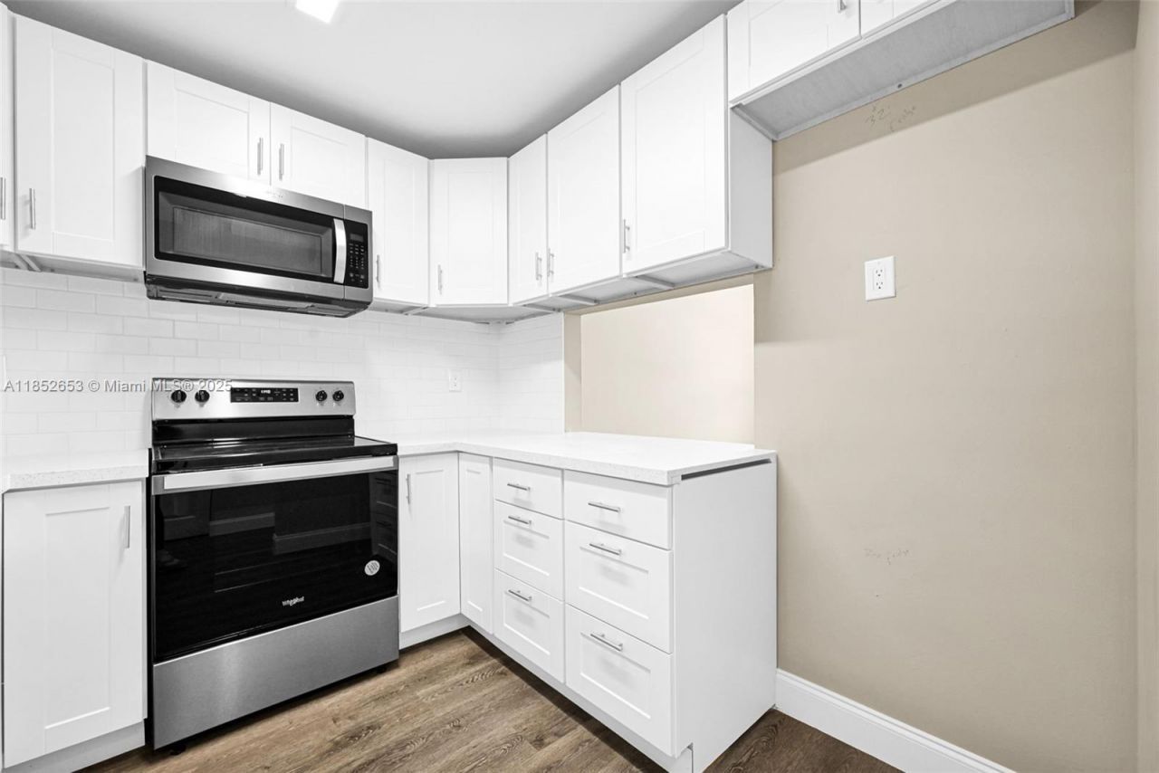 15655 SW 82nd Cir Ln, Unit 5-12, Miami, FL 33193 Photo