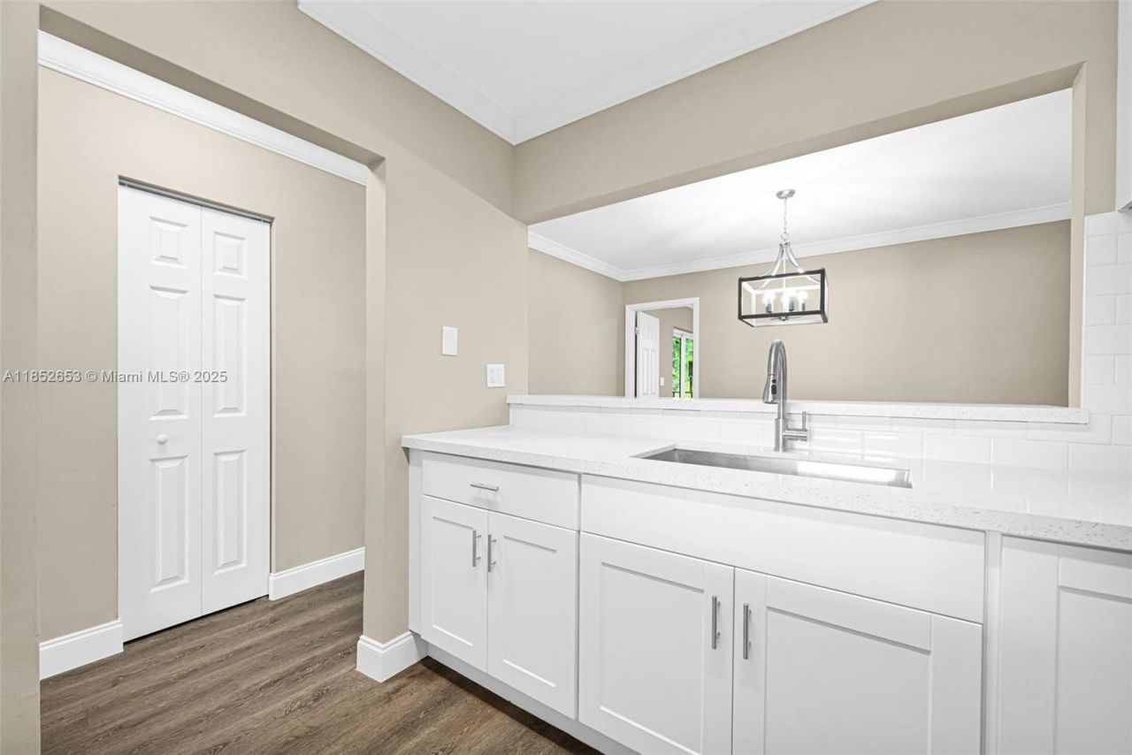 15655 SW 82nd Cir Ln, Unit 5-12, Miami, FL 33193 Photo