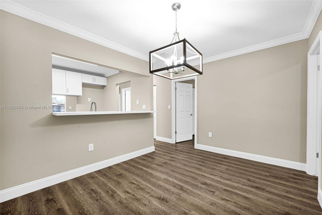 15655 SW 82nd Cir Ln, Unit 5-12, Miami, FL 33193 Photo