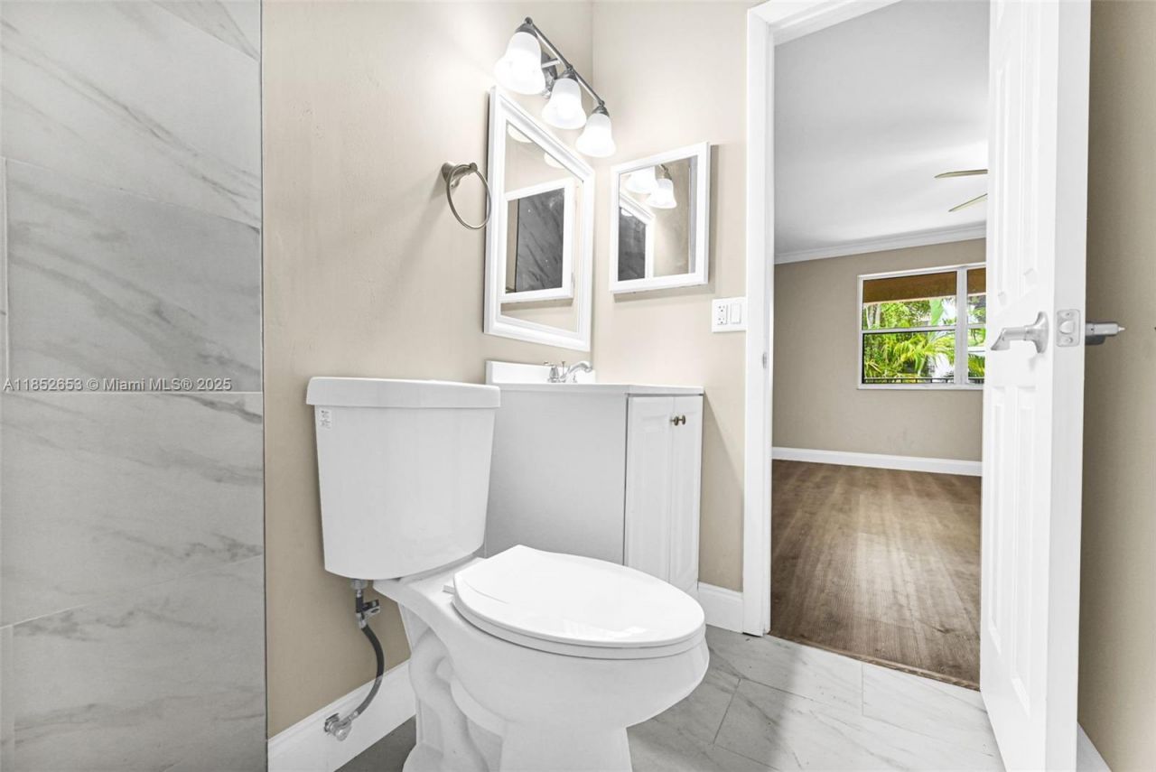 15655 SW 82nd Cir Ln, Unit 5-12, Miami, FL 33193 Photo