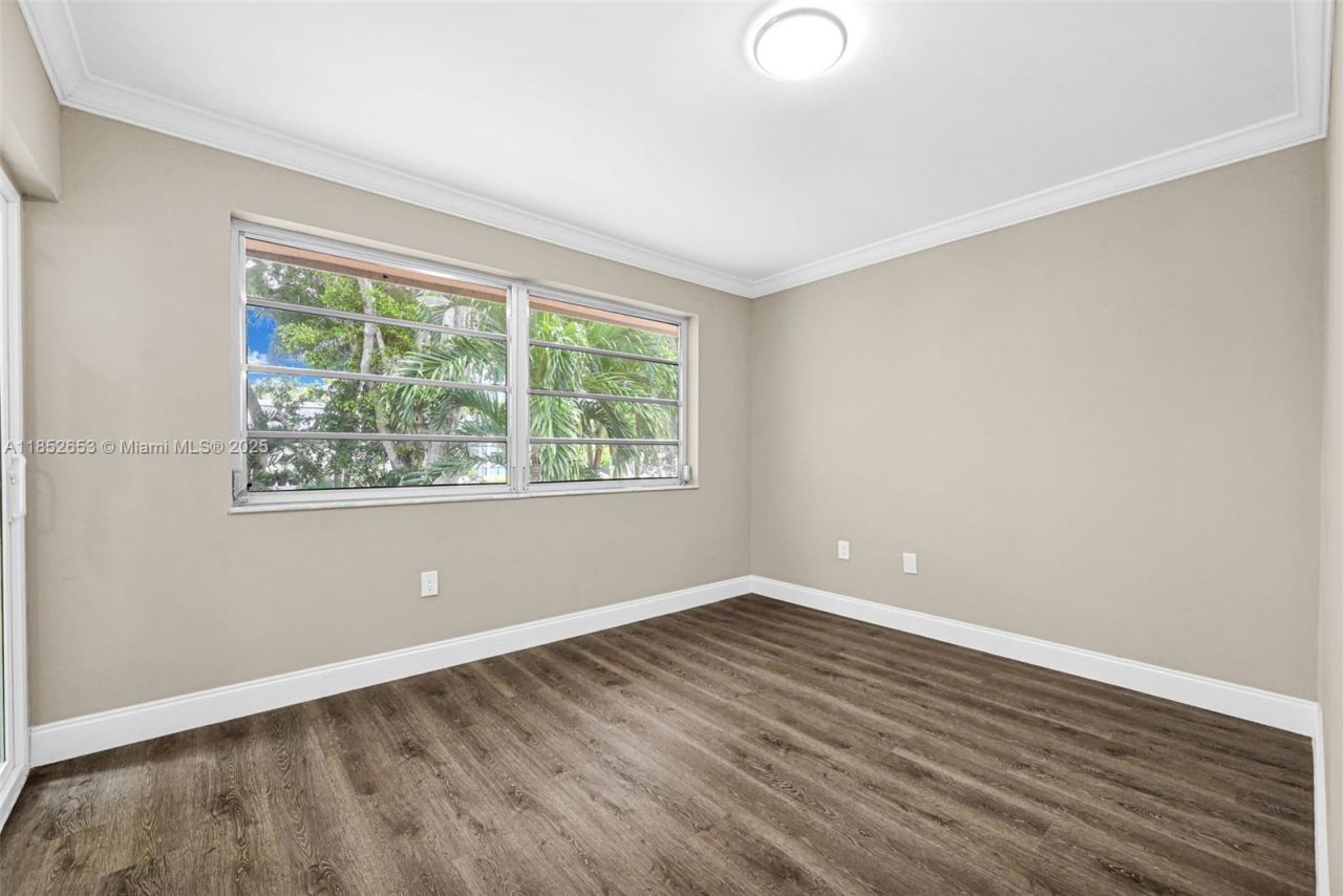 15655 SW 82nd Cir Ln, Unit 5-12, Miami, FL 33193 Photo