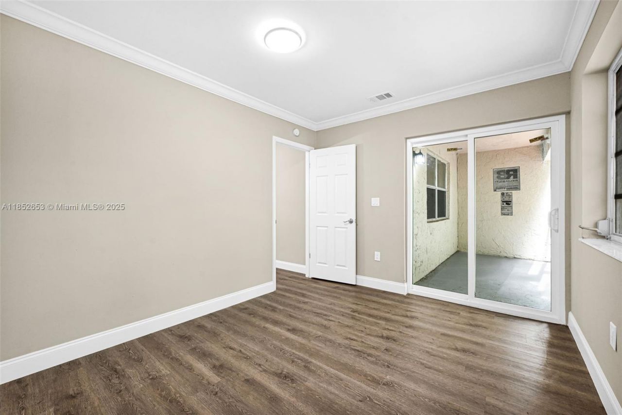 15655 SW 82nd Cir Ln, Unit 5-12, Miami, FL 33193 Photo