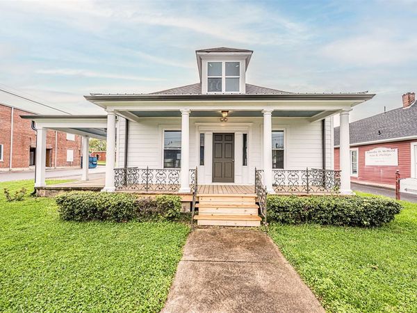 301 N College Street, Franklin, KY 42134